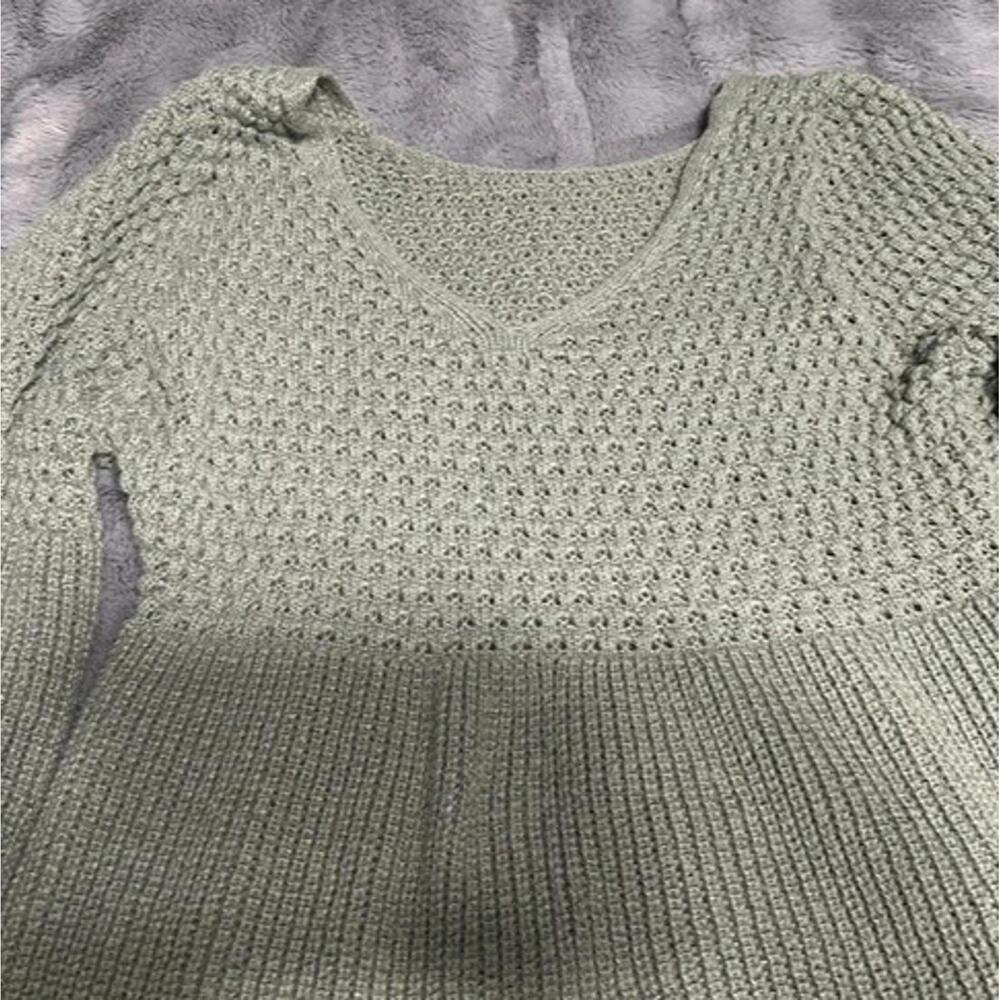 Sage Green Knit Sweater Women’s Cozy V-Neck Chunky Pullover